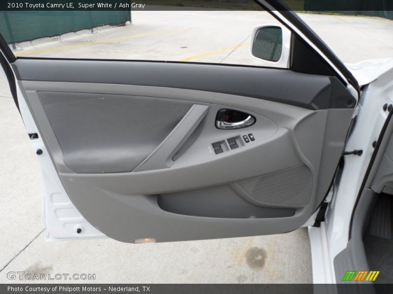 Super White / Ash Gray 2010 Toyota Camry LE