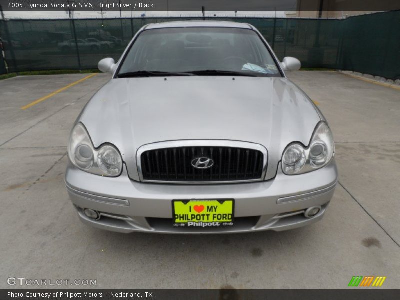 Bright Silver / Black 2005 Hyundai Sonata GLS V6