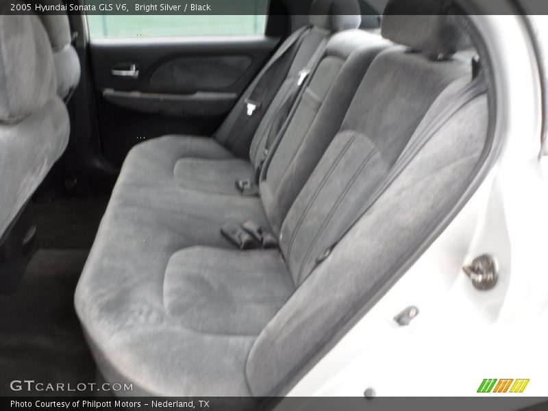 Bright Silver / Black 2005 Hyundai Sonata GLS V6