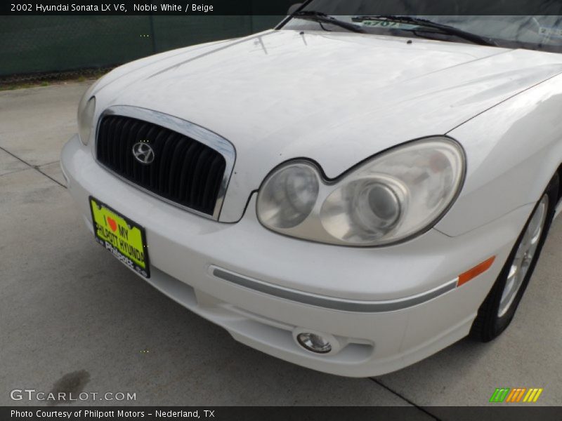 Noble White / Beige 2002 Hyundai Sonata LX V6