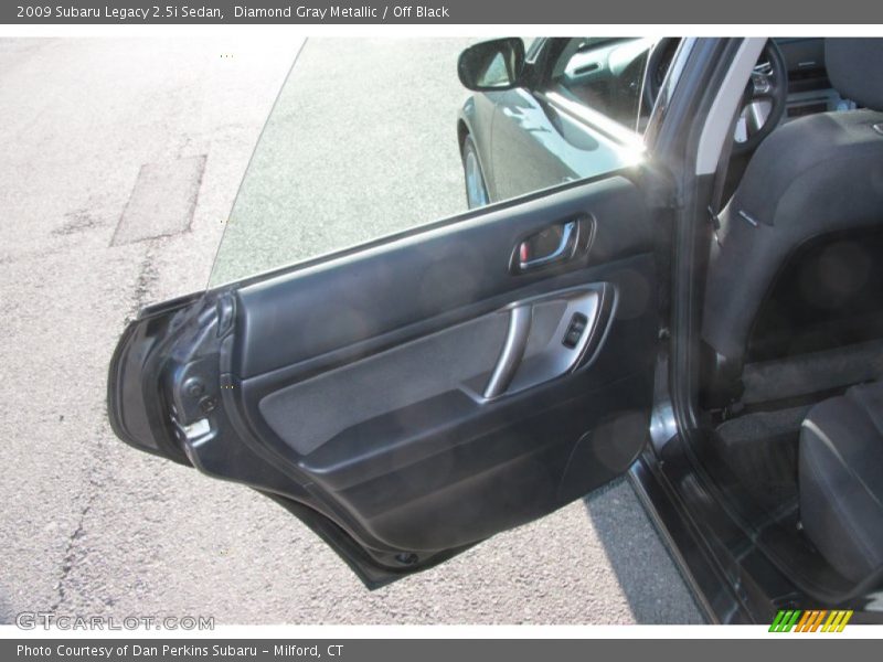 Diamond Gray Metallic / Off Black 2009 Subaru Legacy 2.5i Sedan