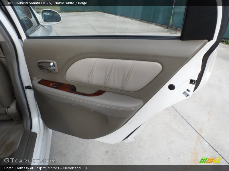 Noble White / Beige 2002 Hyundai Sonata LX V6
