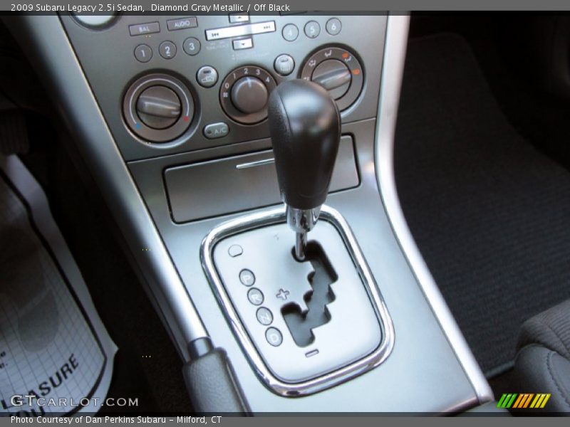 Diamond Gray Metallic / Off Black 2009 Subaru Legacy 2.5i Sedan
