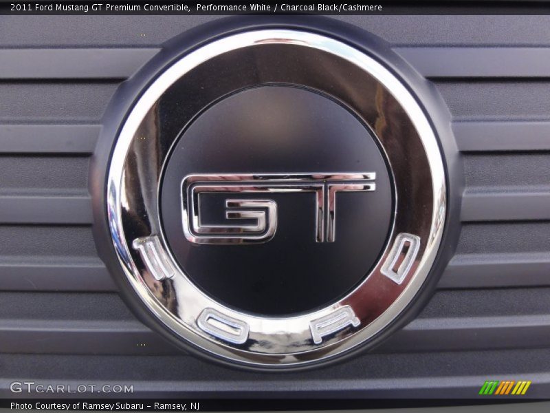  2011 Mustang GT Premium Convertible Logo