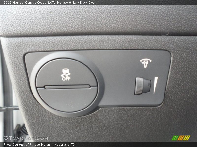 Monaco White / Black Cloth 2012 Hyundai Genesis Coupe 2.0T