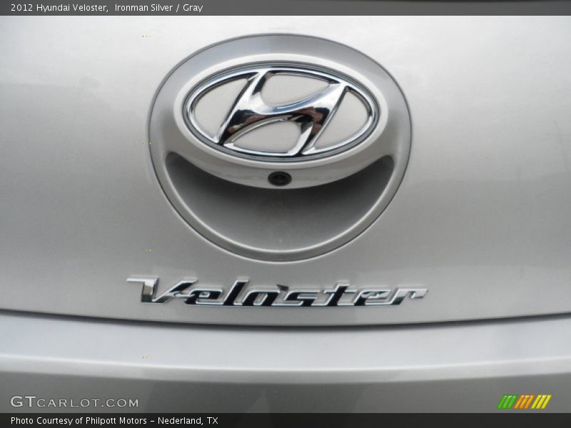  2012 Veloster  Logo