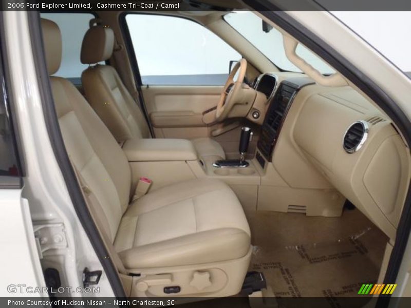 Cashmere Tri-Coat / Camel 2006 Ford Explorer Limited
