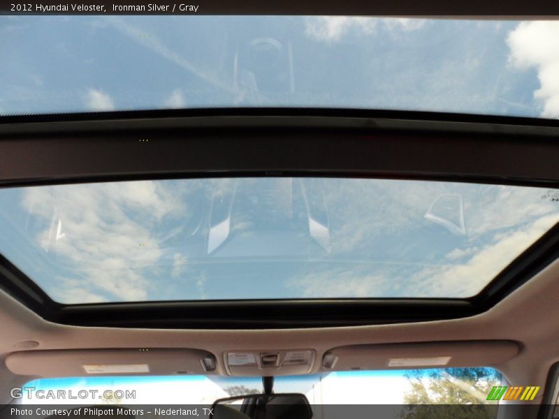 Sunroof of 2012 Veloster 