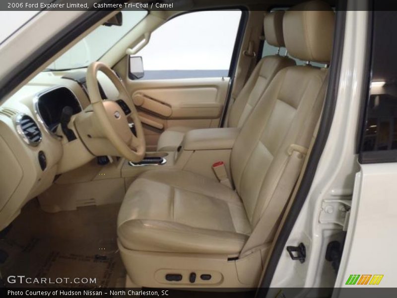 Cashmere Tri-Coat / Camel 2006 Ford Explorer Limited