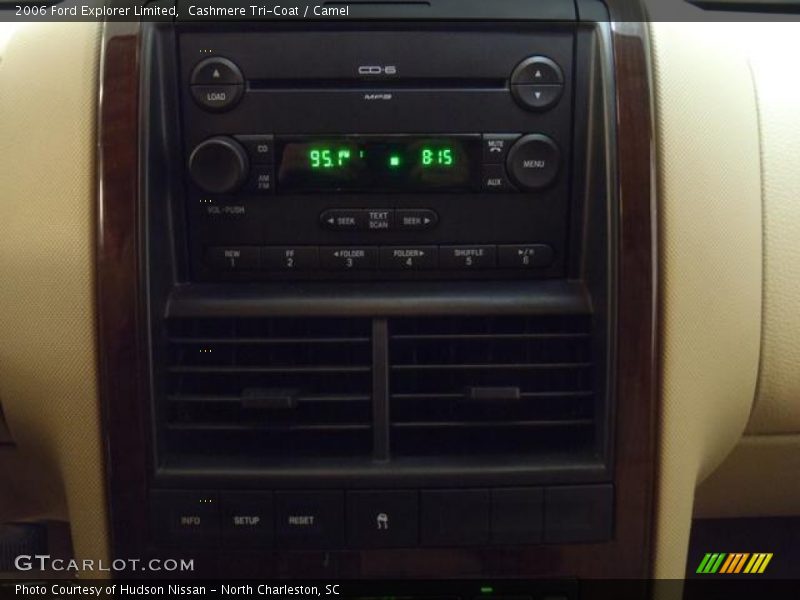 Cashmere Tri-Coat / Camel 2006 Ford Explorer Limited