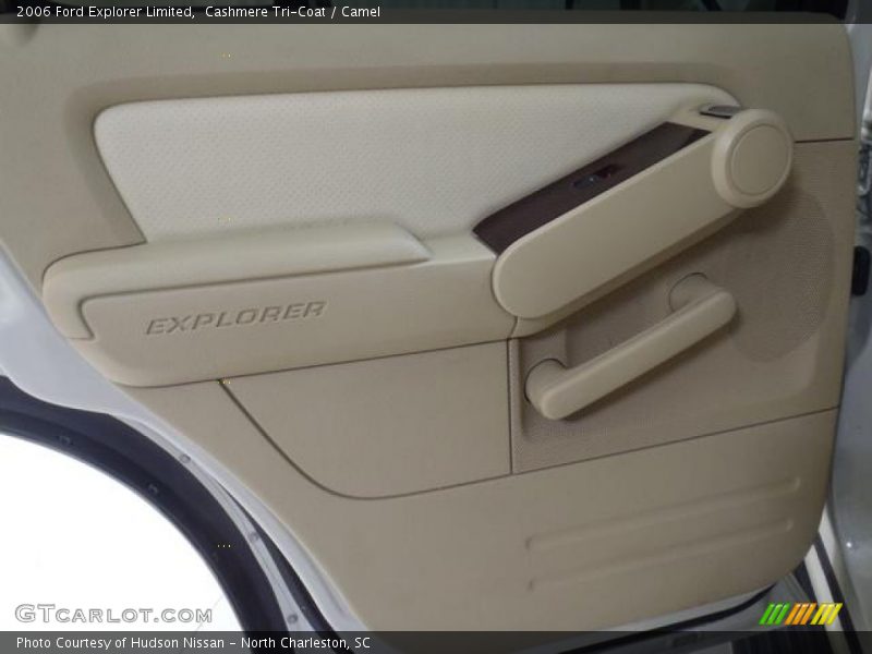 Cashmere Tri-Coat / Camel 2006 Ford Explorer Limited