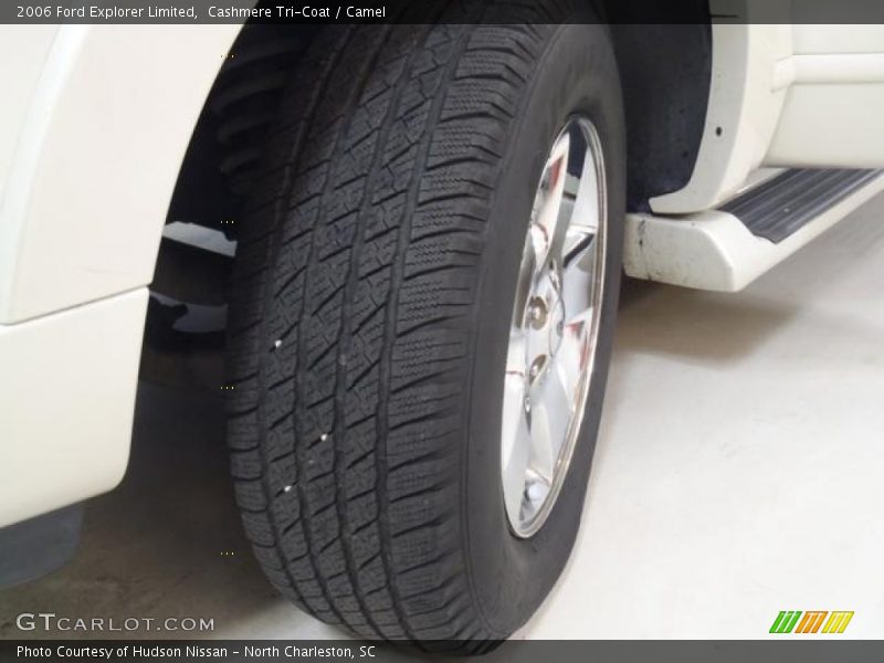 Cashmere Tri-Coat / Camel 2006 Ford Explorer Limited