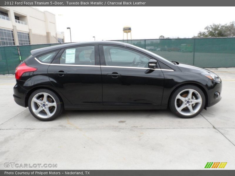  2012 Focus Titanium 5-Door Tuxedo Black Metallic
