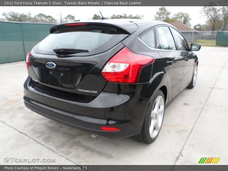 Tuxedo Black Metallic / Charcoal Black Leather 2012 Ford Focus Titanium 5-Door
