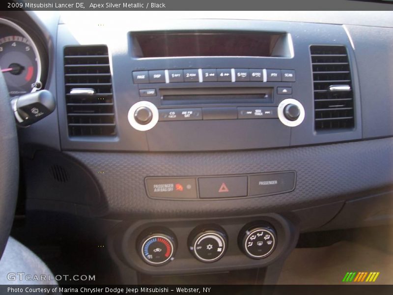 Apex Silver Metallic / Black 2009 Mitsubishi Lancer DE