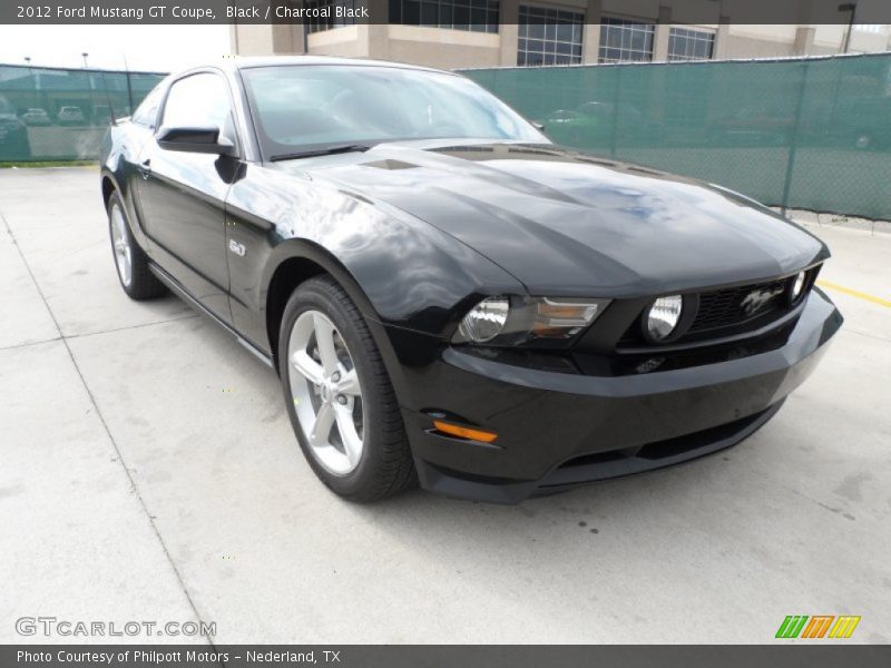 Front 3/4 View of 2012 Mustang GT Coupe