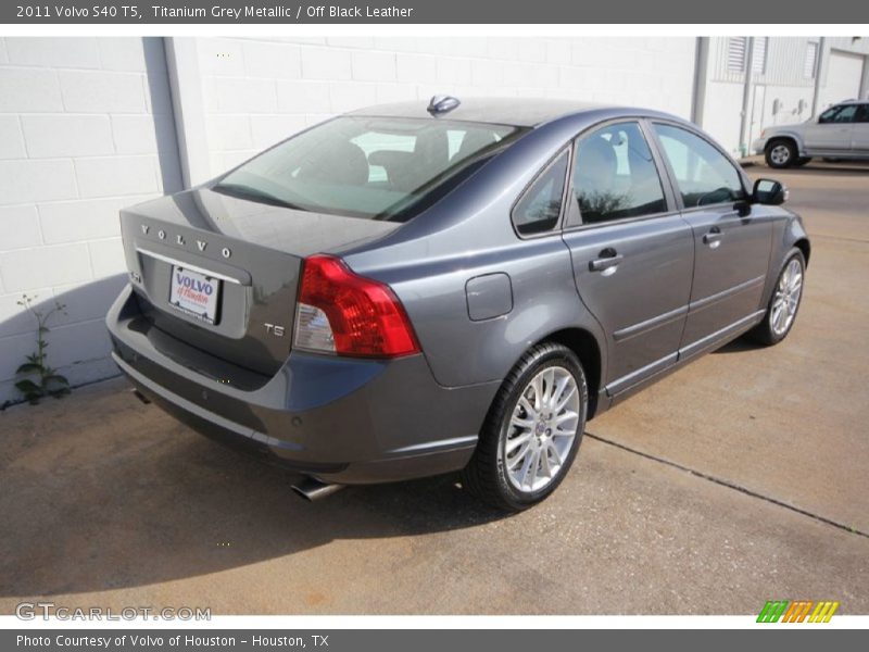 Titanium Grey Metallic / Off Black Leather 2011 Volvo S40 T5