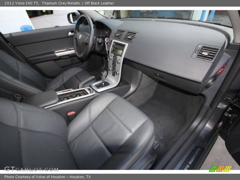Titanium Grey Metallic / Off Black Leather 2011 Volvo S40 T5