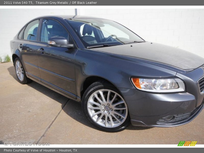 Titanium Grey Metallic / Off Black Leather 2011 Volvo S40 T5