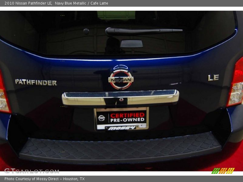 Navy Blue Metallic / Cafe Latte 2010 Nissan Pathfinder LE