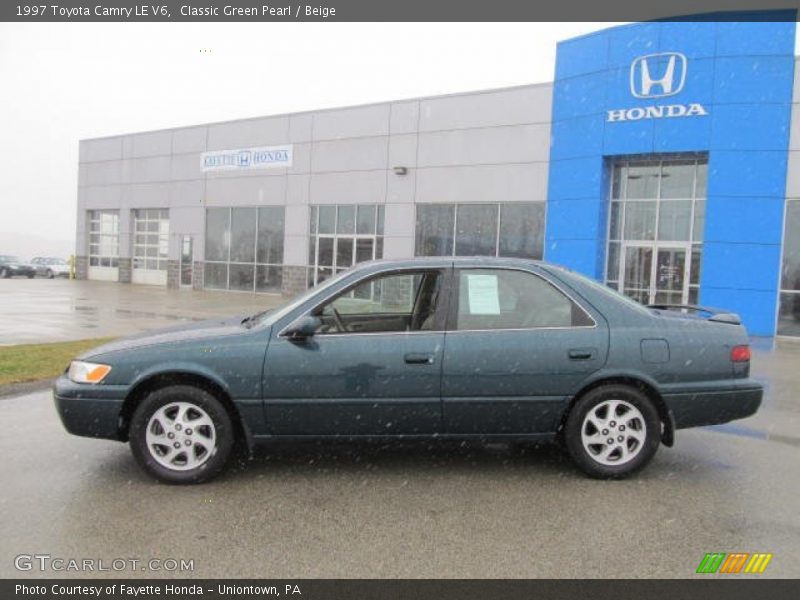 Classic Green Pearl / Beige 1997 Toyota Camry LE V6