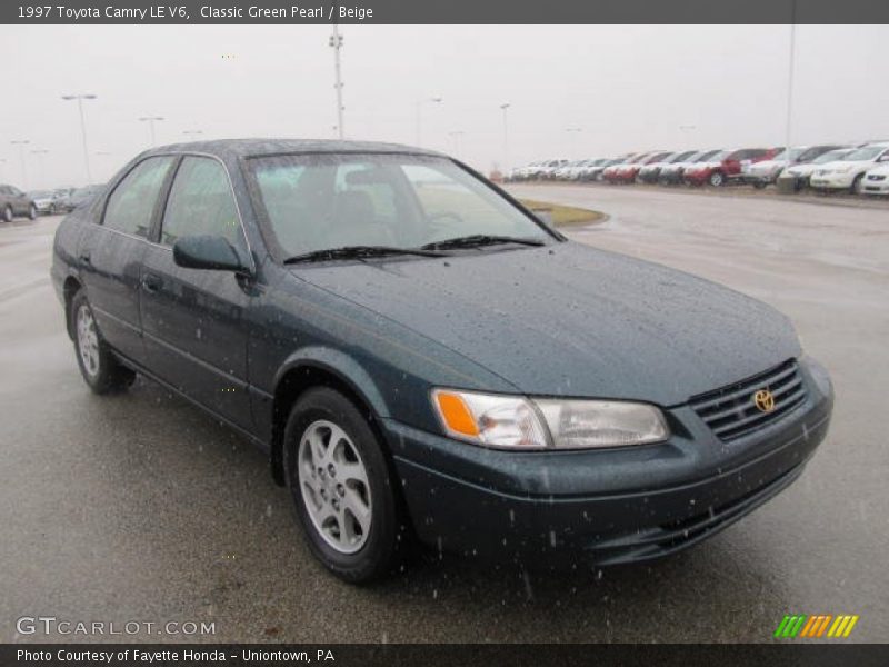 Classic Green Pearl / Beige 1997 Toyota Camry LE V6