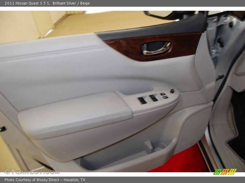 Brilliant Silver / Beige 2011 Nissan Quest 3.5 S