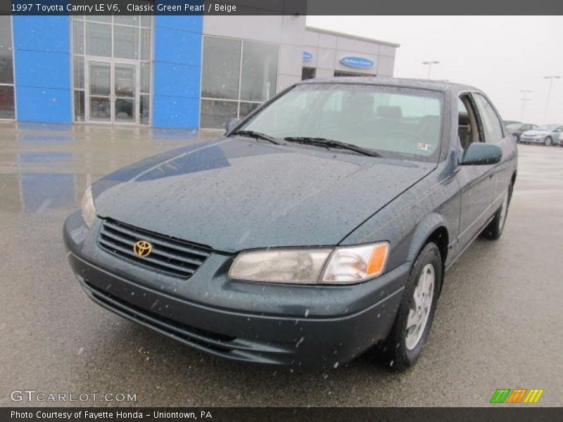 Classic Green Pearl / Beige 1997 Toyota Camry LE V6