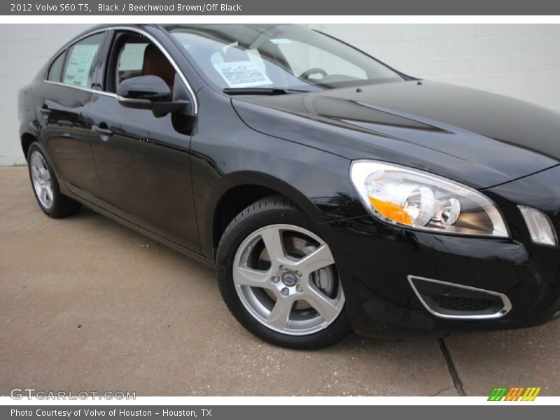 Black / Beechwood Brown/Off Black 2012 Volvo S60 T5