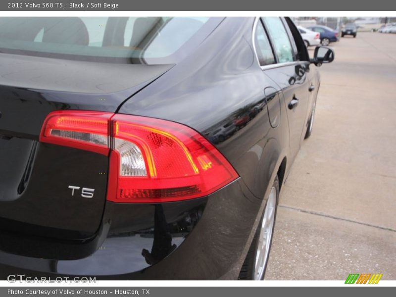 Black / Soft Beige 2012 Volvo S60 T5