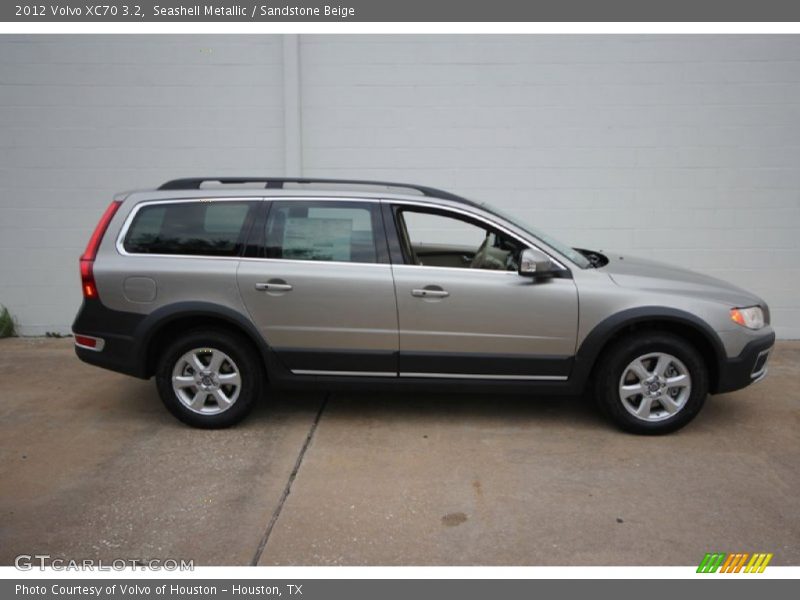  2012 XC70 3.2 Seashell Metallic