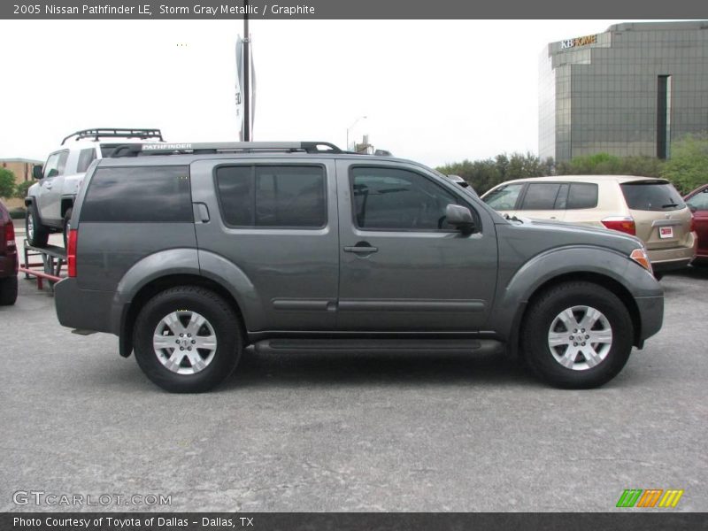 Storm Gray Metallic / Graphite 2005 Nissan Pathfinder LE