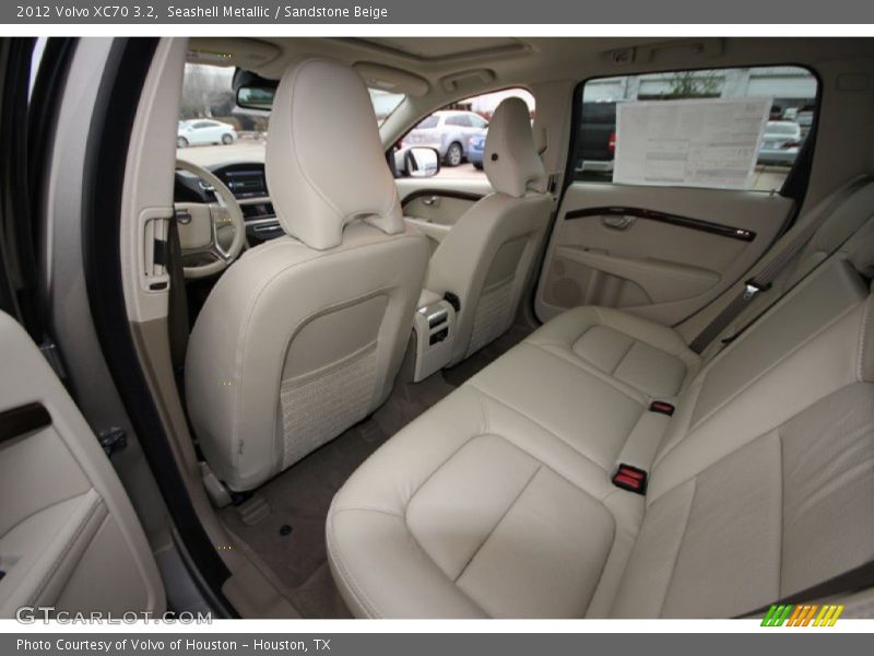 Seashell Metallic / Sandstone Beige 2012 Volvo XC70 3.2