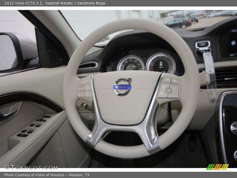 Seashell Metallic / Sandstone Beige 2012 Volvo XC70 3.2