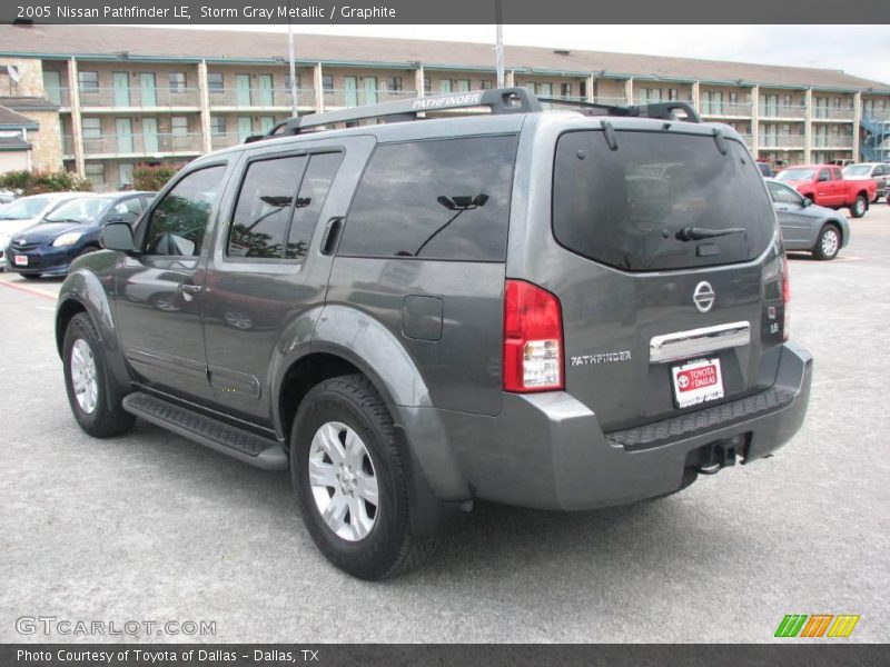 Storm Gray Metallic / Graphite 2005 Nissan Pathfinder LE