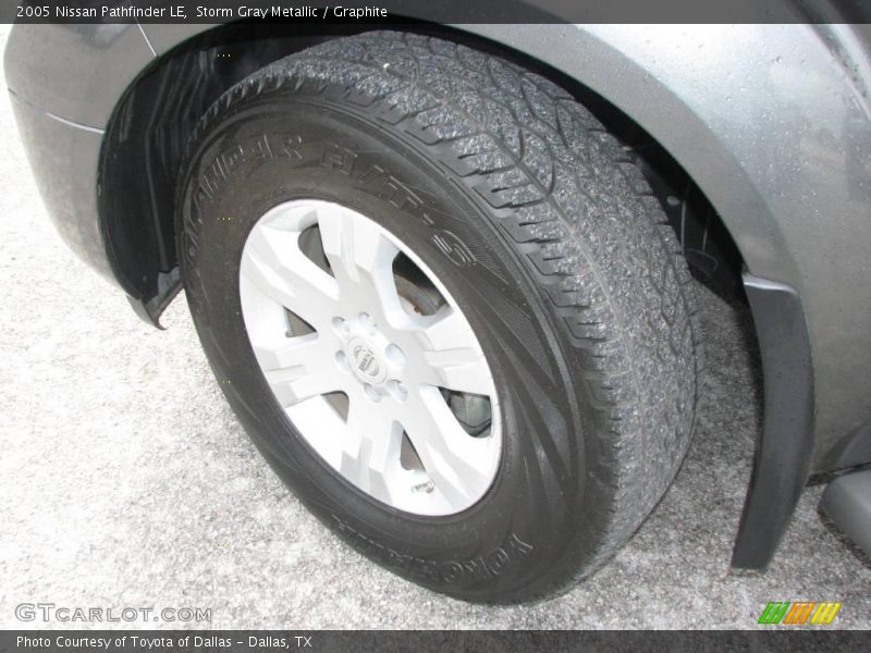 Storm Gray Metallic / Graphite 2005 Nissan Pathfinder LE
