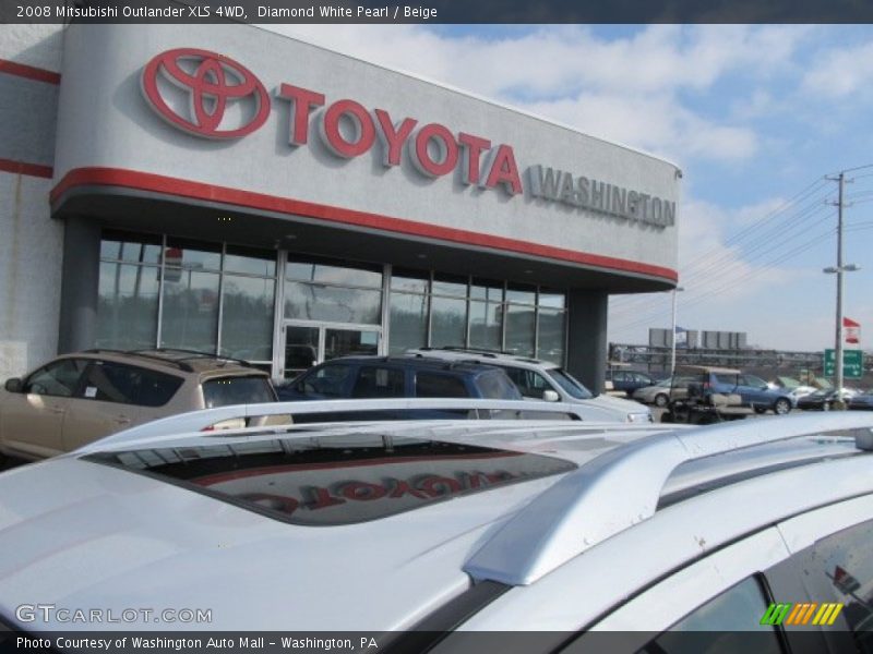 Diamond White Pearl / Beige 2008 Mitsubishi Outlander XLS 4WD