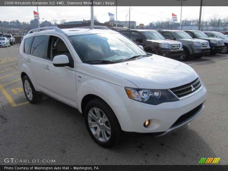 Diamond White Pearl / Beige 2008 Mitsubishi Outlander XLS 4WD