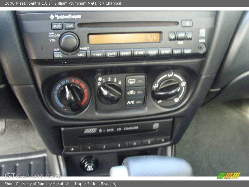 Brilliant Aluminum Metallic / Charcoal 2006 Nissan Sentra 1.8 S