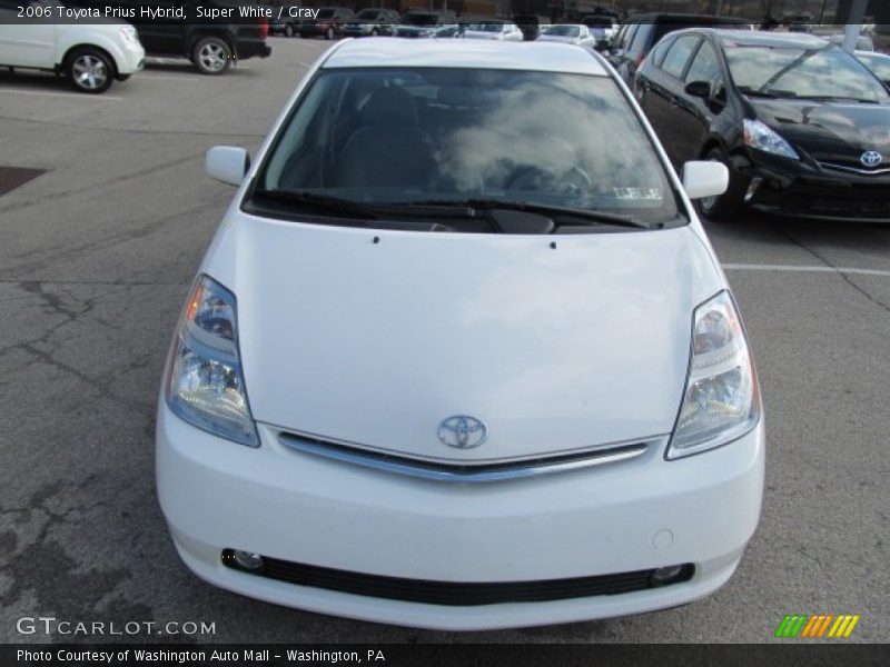 Super White / Gray 2006 Toyota Prius Hybrid