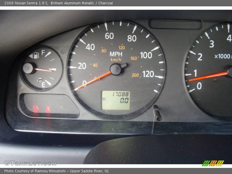 Brilliant Aluminum Metallic / Charcoal 2006 Nissan Sentra 1.8 S