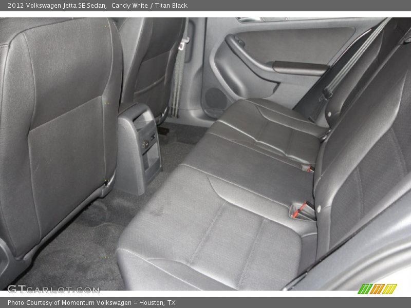 Candy White / Titan Black 2012 Volkswagen Jetta SE Sedan