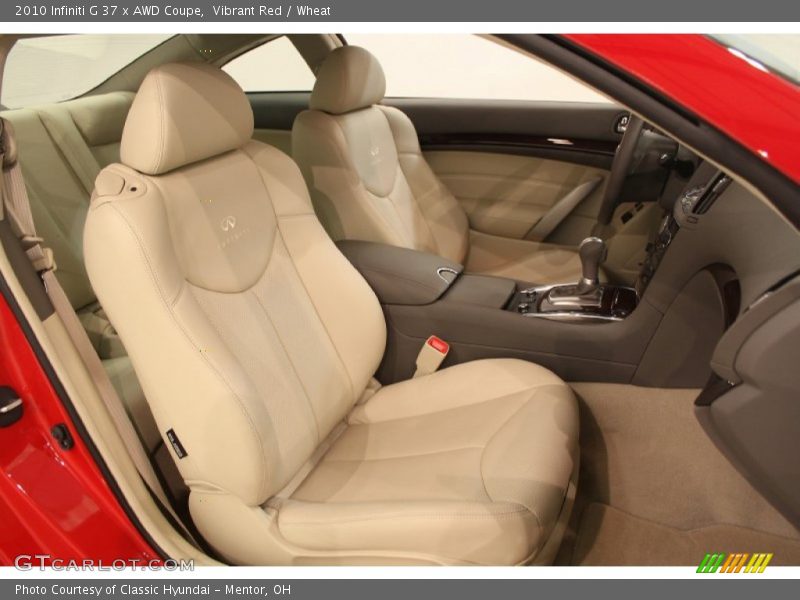Front Seat of 2010 G 37 x AWD Coupe