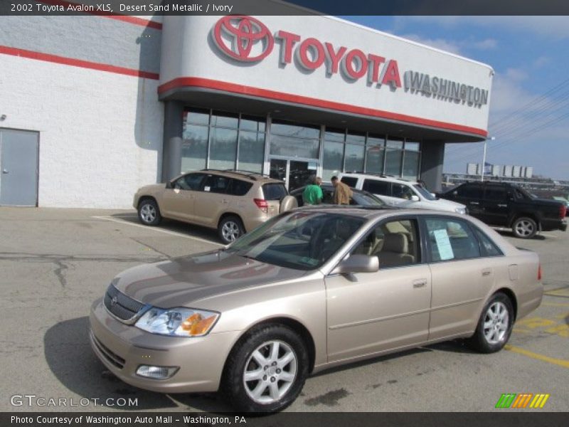 Desert Sand Metallic / Ivory 2002 Toyota Avalon XLS