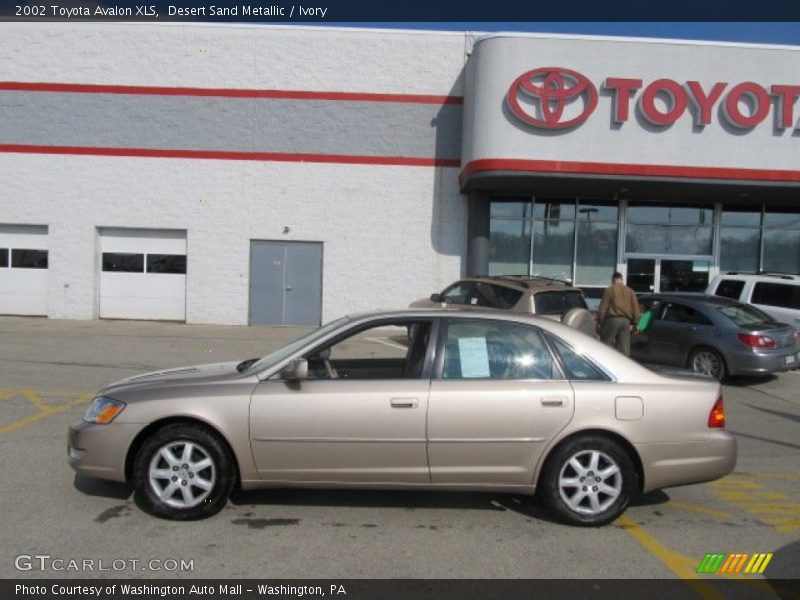 Desert Sand Metallic / Ivory 2002 Toyota Avalon XLS