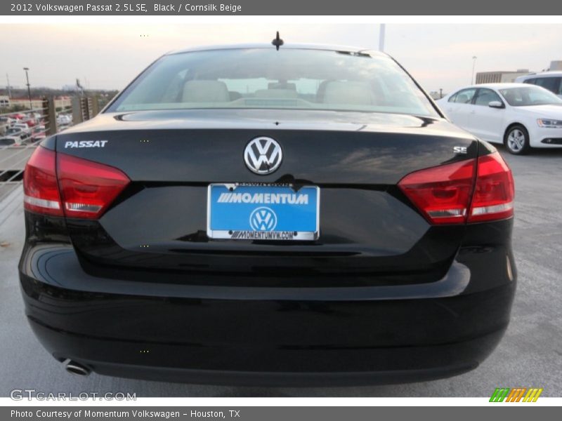 Black / Cornsilk Beige 2012 Volkswagen Passat 2.5L SE