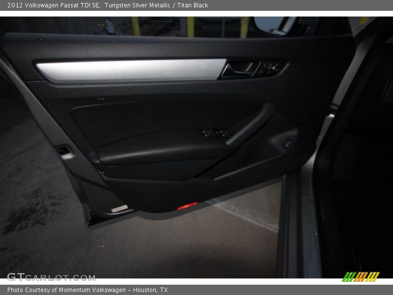 Tungsten Silver Metallic / Titan Black 2012 Volkswagen Passat TDI SE