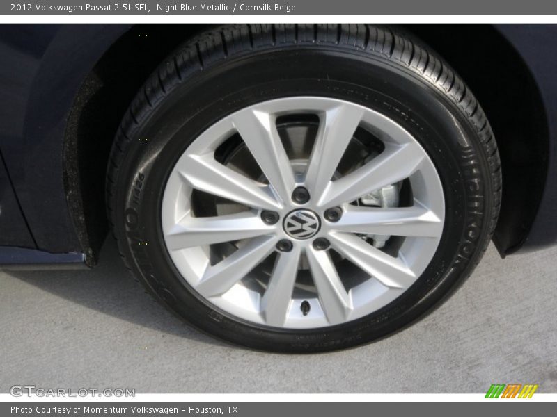 Night Blue Metallic / Cornsilk Beige 2012 Volkswagen Passat 2.5L SEL