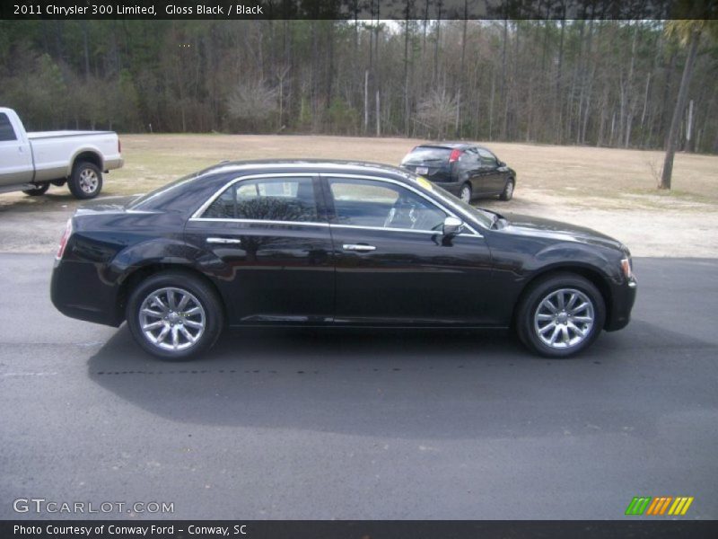 Gloss Black / Black 2011 Chrysler 300 Limited