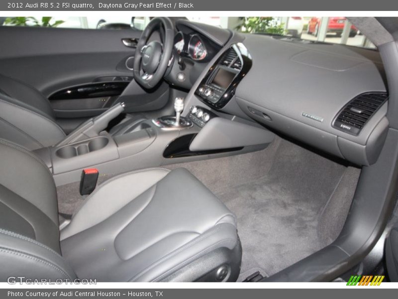  2012 R8 5.2 FSI quattro Black Interior
